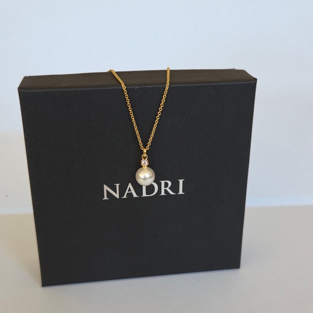 Nadri Nacre Pearl (Mother of Pearl) Cubic Zirconia Pendant Necklace 16-18" Gold